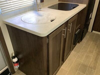 2019 Forest River Wolf Pup Limited 16BHS 16BHS - Photo 25 - Crest Hill, IL 60403