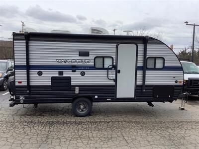 2019 Forest River Wolf Pup Limited 16BHS 16BHS - Photo 15 - Crest Hill, IL 60403