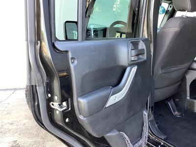 2015 Jeep Wrangler Sahara - Photo 20 - Crest Hill, IL 60403