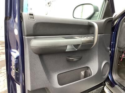 2009 Chevrolet Silverado 1500 LT   - Photo 12 - Crest Hill, IL 60403