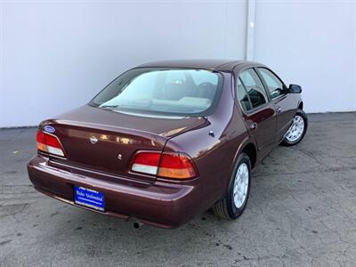1997 Nissan Maxima GXE   - Photo 6 - Crest Hill, IL 60403
