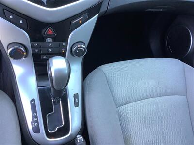 2011 Chevrolet Cruze LT - Photo 15 - Crest Hill, IL 60403