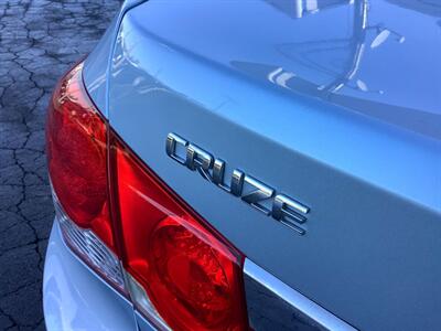 2011 Chevrolet Cruze LT - Photo 28 - Crest Hill, IL 60403