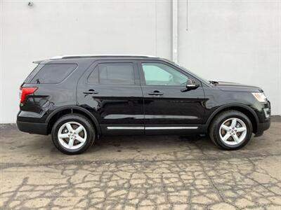 2016 Ford Explorer XLT   - Photo 7 - Crest Hill, IL 60403