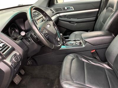 2016 Ford Explorer XLT   - Photo 16 - Crest Hill, IL 60403