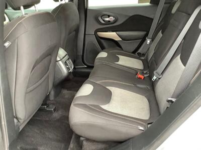 2018 Jeep Cherokee Latitude   - Photo 26 - Crest Hill, IL 60403