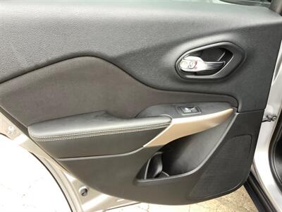 2018 Jeep Cherokee Latitude   - Photo 25 - Crest Hill, IL 60403