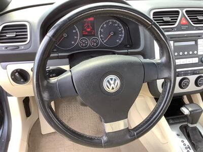 2007 Volkswagen Eos 2.0T   - Photo 15 - Crest Hill, IL 60403