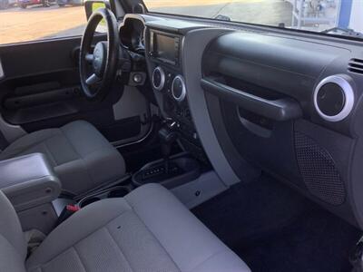 2009 Jeep Wrangler Sahara   - Photo 40 - Crest Hill, IL 60403