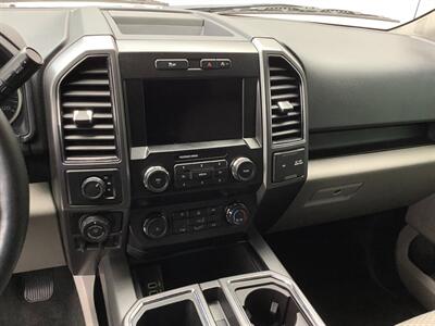 2019 Ford F-150 XLT   - Photo 15 - Crest Hill, IL 60403