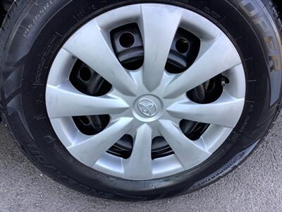 2011 Toyota Corolla LE - Photo 32 - Crest Hill, IL 60403