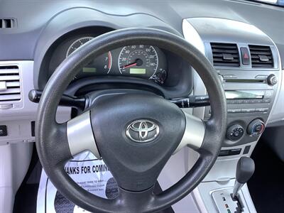 2011 Toyota Corolla LE - Photo 15 - Crest Hill, IL 60403