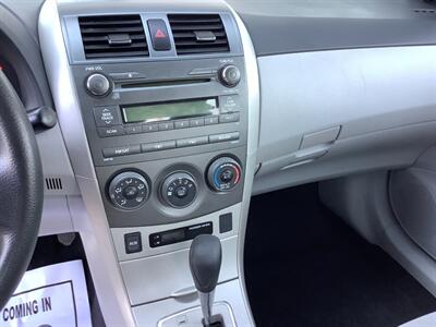2011 Toyota Corolla LE - Photo 14 - Crest Hill, IL 60403