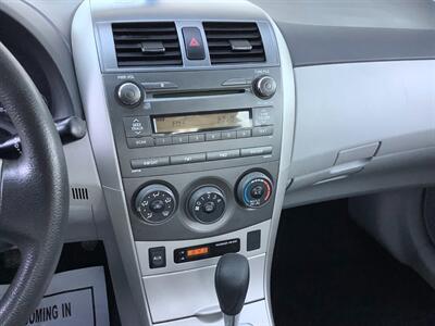 2011 Toyota Corolla LE - Photo 16 - Crest Hill, IL 60403