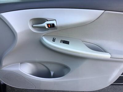 2011 Toyota Corolla LE - Photo 22 - Crest Hill, IL 60403