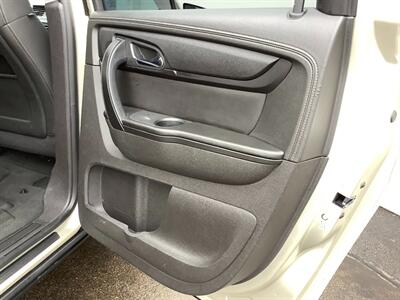 2013 GMC Acadia SLE-2   - Photo 20 - Crest Hill, IL 60403