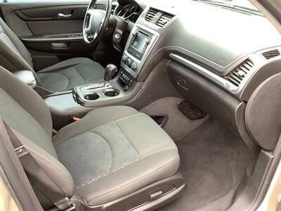 2013 GMC Acadia SLE-2   - Photo 23 - Crest Hill, IL 60403