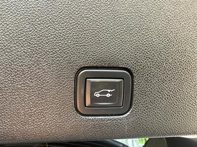 2020 Cadillac XT6 Premium Luxury - Photo 49 - Crest Hill, IL 60403