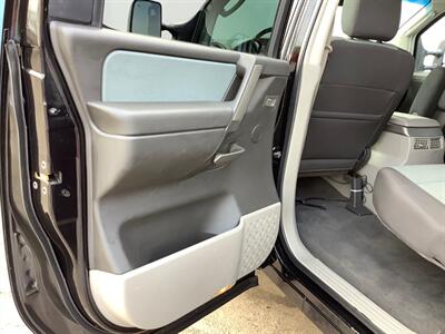 2004 Nissan Titan SE   - Photo 20 - Crest Hill, IL 60403