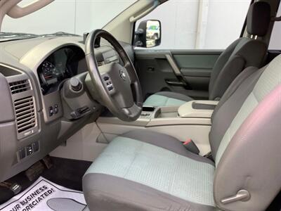 2004 Nissan Titan SE   - Photo 12 - Crest Hill, IL 60403