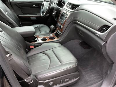 2014 Chevrolet Traverse LTZ - Photo 42 - Crest Hill, IL 60403