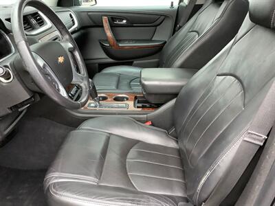 2014 Chevrolet Traverse LTZ - Photo 35 - Crest Hill, IL 60403