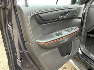 2014 Chevrolet Traverse LTZ - Photo 8 - Crest Hill, IL 60403