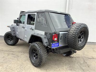 2014 Jeep Wrangler Unlimited Sport - Photo 6 - Crest Hill, IL 60403