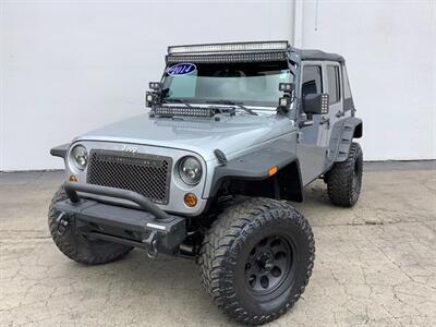 2014 Jeep Wrangler Unlimited Sport - Photo 2 - Crest Hill, IL 60403