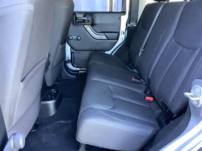 2014 Jeep Wrangler Unlimited Sport - Photo 26 - Crest Hill, IL 60403