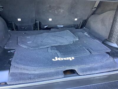 2014 Jeep Wrangler Unlimited Sport - Photo 36 - Crest Hill, IL 60403