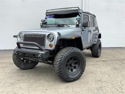 2014 Jeep Wrangler Unlimited Sport - Photo 3 - Crest Hill, IL 60403