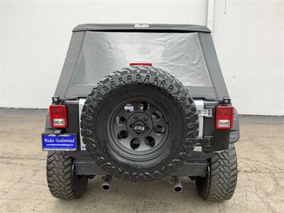 2014 Jeep Wrangler Unlimited Sport - Photo 8 - Crest Hill, IL 60403