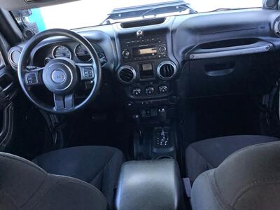 2014 Jeep Wrangler Unlimited Sport - Photo 34 - Crest Hill, IL 60403