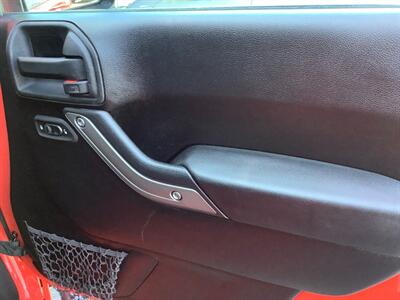 2013 Jeep Wrangler Sport - Photo 22 - Crest Hill, IL 60403