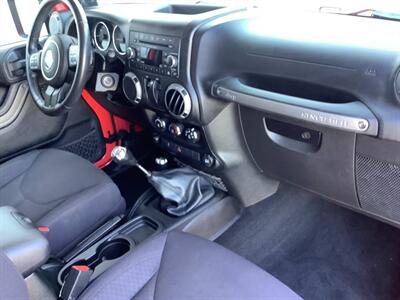 2013 Jeep Wrangler Sport - Photo 27 - Crest Hill, IL 60403