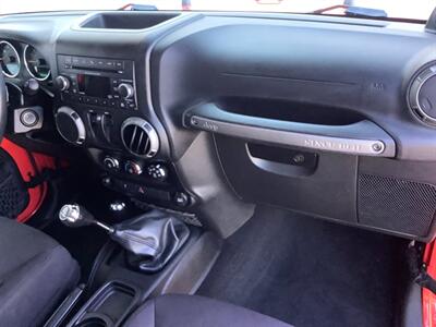 2013 Jeep Wrangler Sport - Photo 28 - Crest Hill, IL 60403