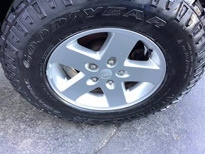 2013 Jeep Wrangler Sport - Photo 37 - Crest Hill, IL 60403