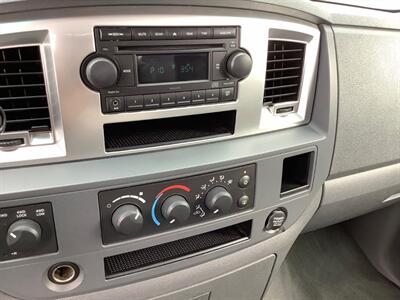2007 Dodge Ram 1500 SLT   - Photo 18 - Crest Hill, IL 60403