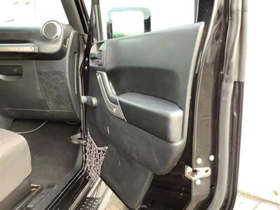 2017 Jeep Wrangler Sport   - Photo 22 - Crest Hill, IL 60403