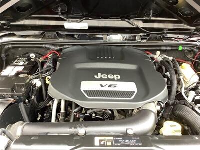 2017 Jeep Wrangler Sport   - Photo 41 - Crest Hill, IL 60403