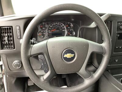 2011 Chevrolet Express 2500   - Photo 29 - Crest Hill, IL 60403