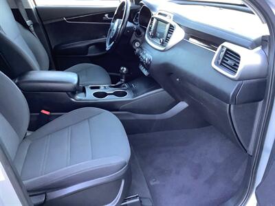 2018 Kia Sorento LX   - Photo 32 - Crest Hill, IL 60403