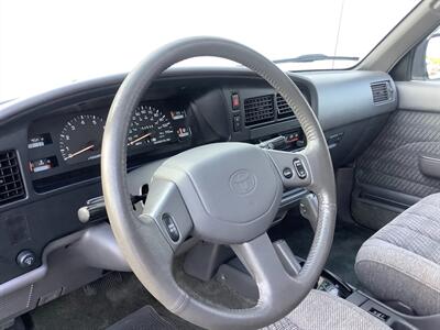 1992 Toyota 4Runner SR5 V6   - Photo 26 - Crest Hill, IL 60403