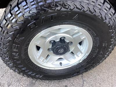 1992 Toyota 4Runner SR5 V6   - Photo 47 - Crest Hill, IL 60403