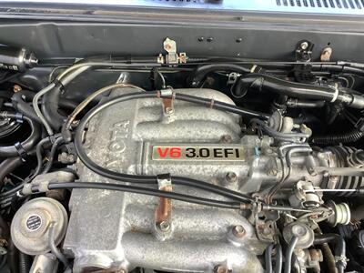 1992 Toyota 4Runner SR5 V6   - Photo 22 - Crest Hill, IL 60403