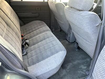 1992 Toyota 4Runner SR5 V6   - Photo 31 - Crest Hill, IL 60403