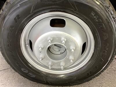 2011 Ford F-350 XL   - Photo 39 - Crest Hill, IL 60403