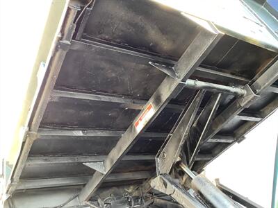 2011 Ford F-350 XL   - Photo 18 - Crest Hill, IL 60403