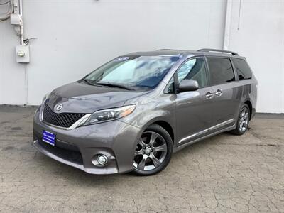 2016 Toyota Sienna SE 8-Passenger   - Photo 2 - Crest Hill, IL 60403